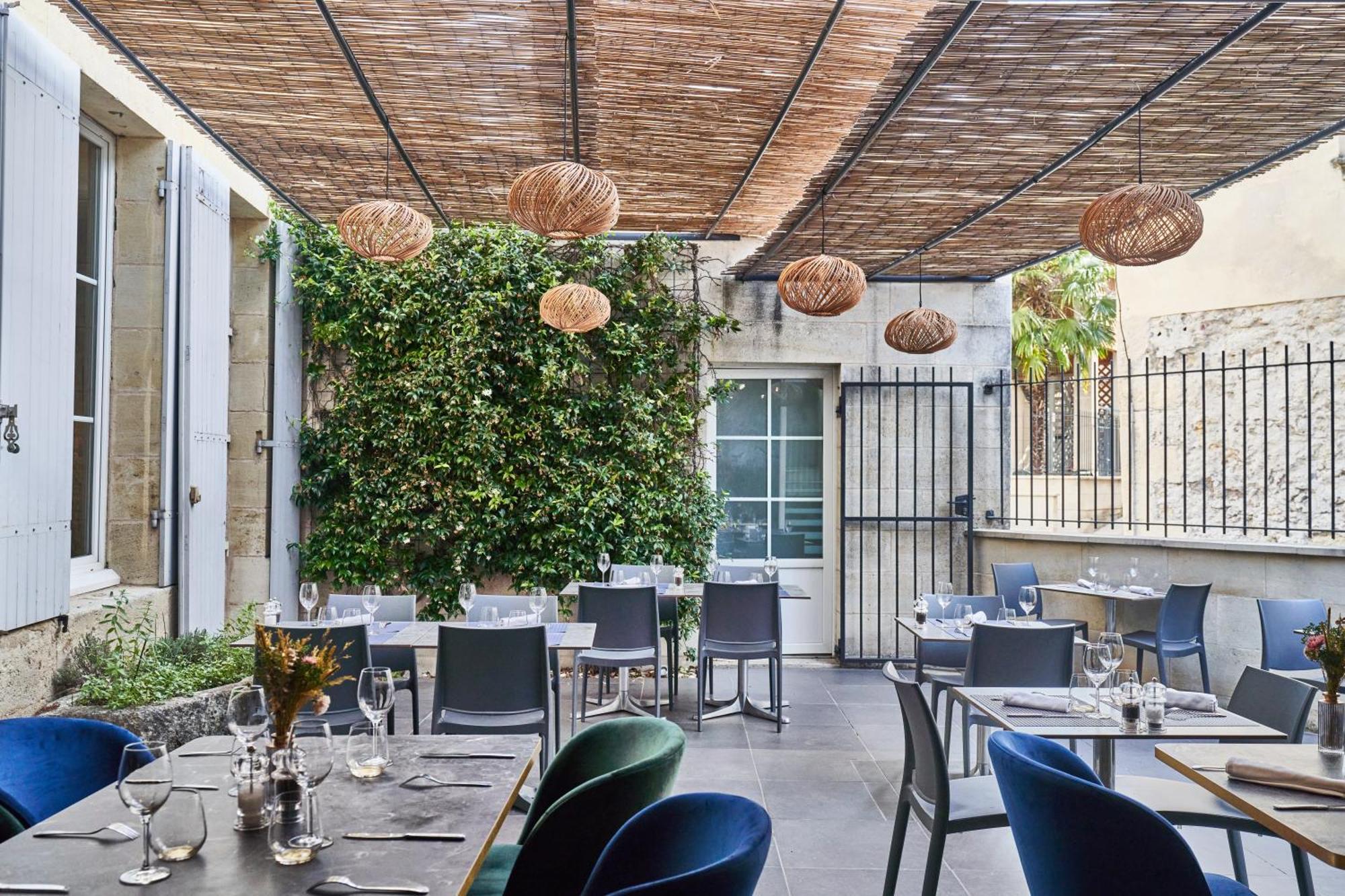 Logis Hotel De La Tour Libourne Eksteriør billede